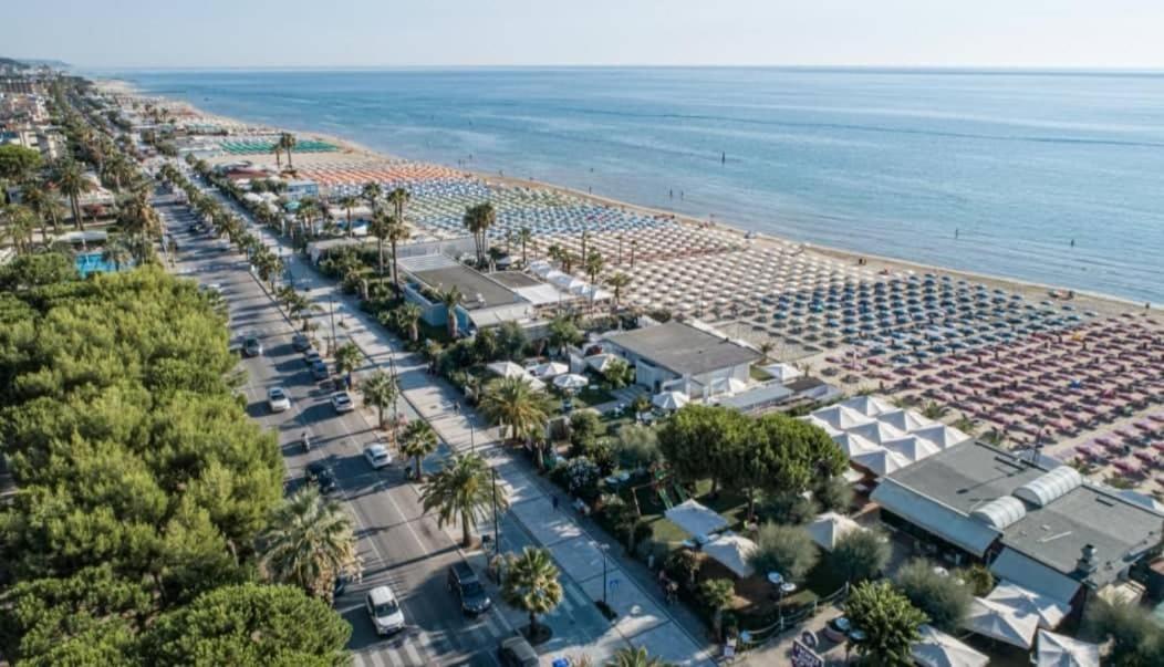 Aparthotel Relais Concorde Grottammare Exterior foto