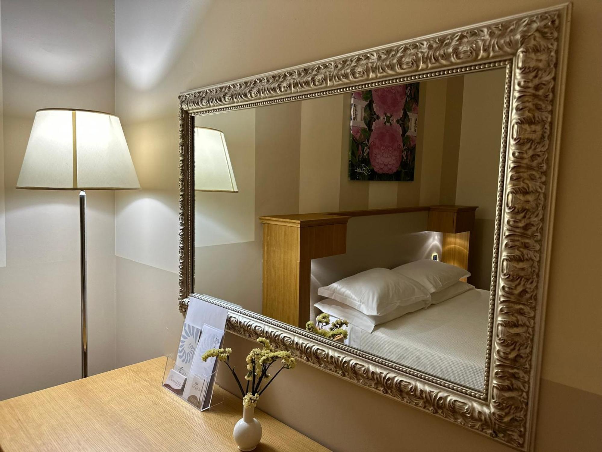 Aparthotel Relais Concorde Grottammare Exterior foto